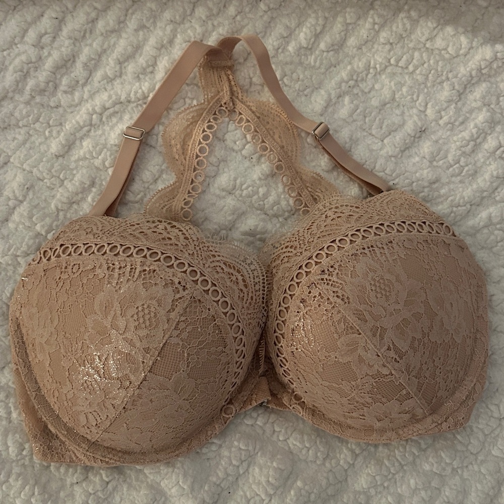 Victoria's Secret Lace Front-Closure Bra in Nude Blush